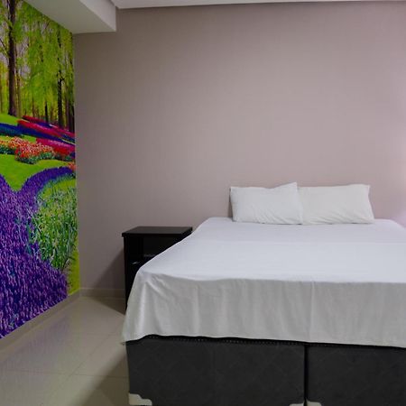 Amazonia Palacce Hotel Marabá Kültér fotó